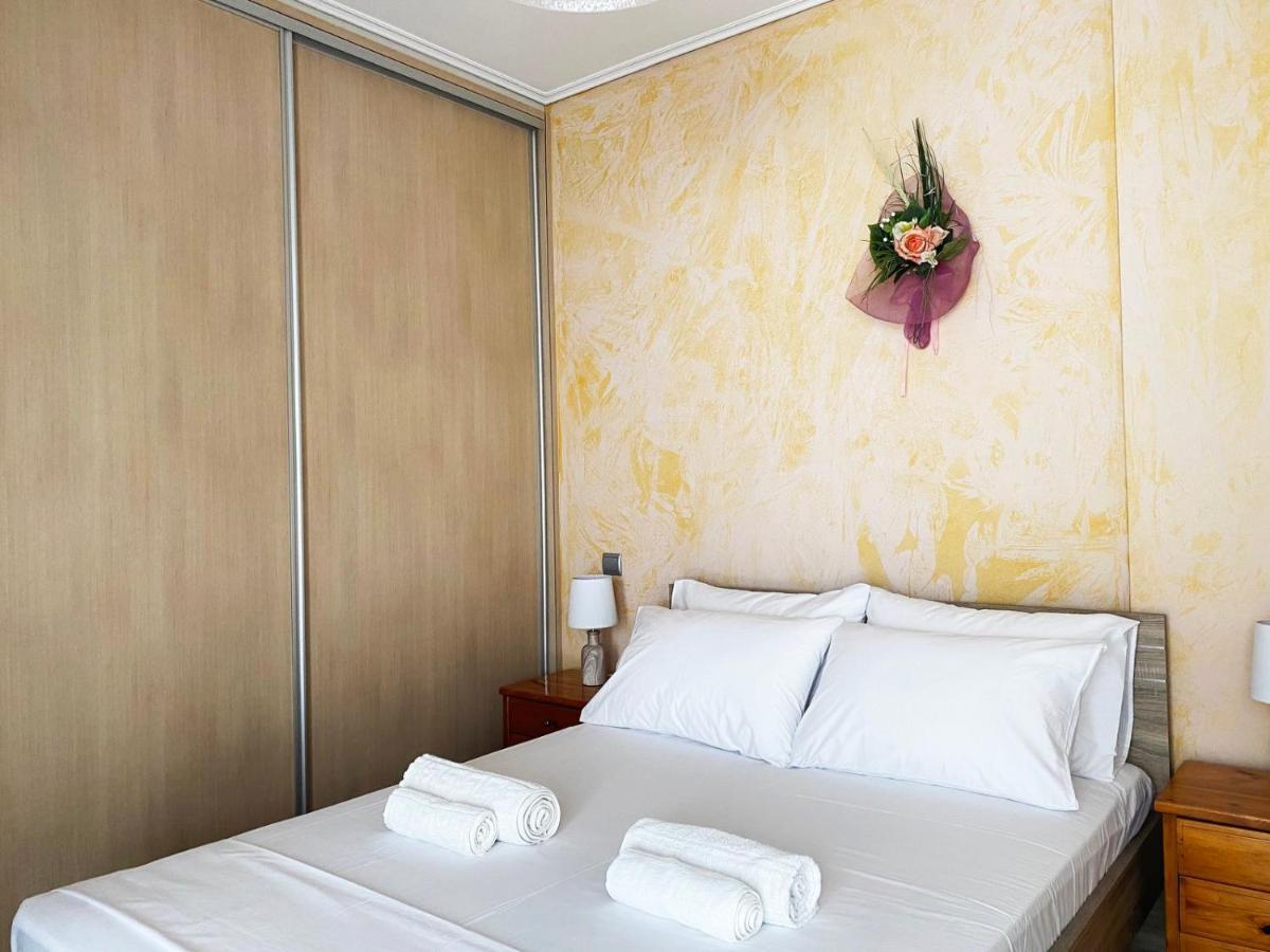 Corinthian Luxury Apartment Esterno foto