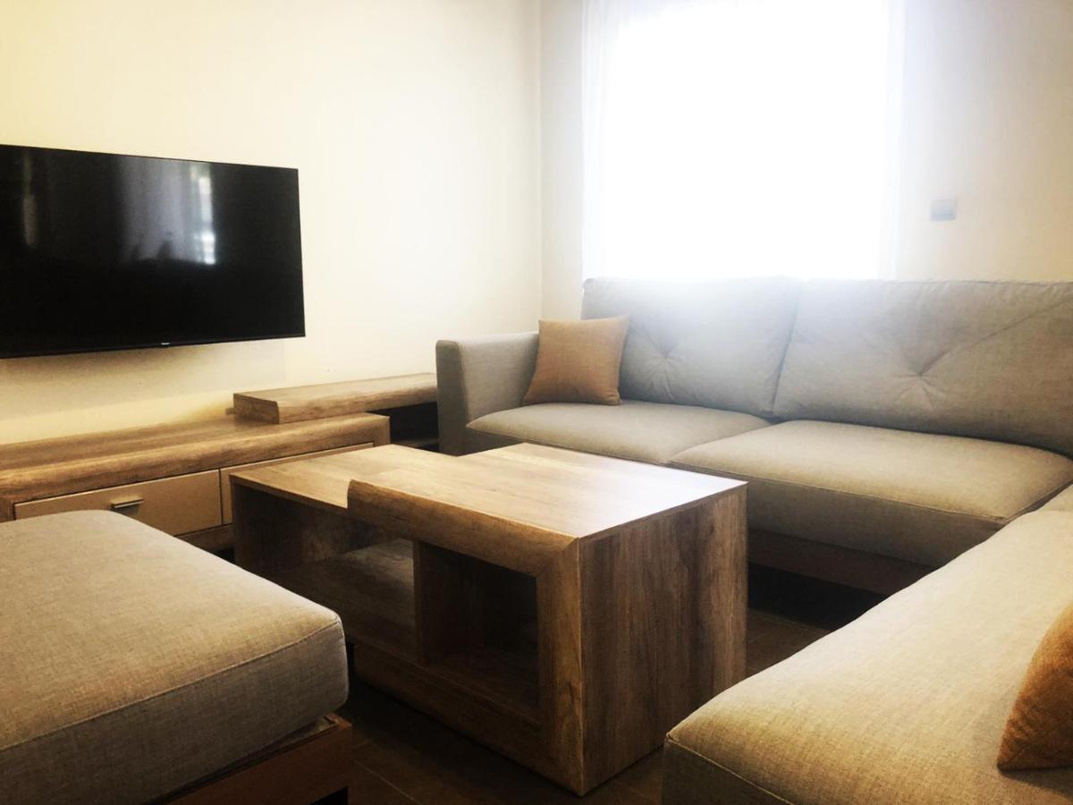 Corinthian Luxury Apartment Esterno foto