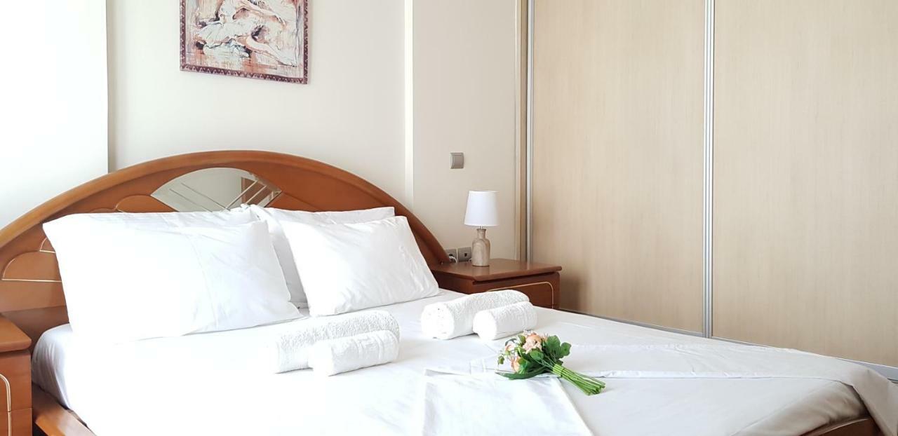 Corinthian Luxury Apartment Esterno foto