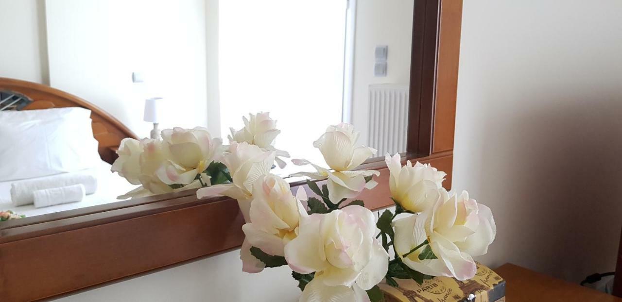 Corinthian Luxury Apartment Esterno foto